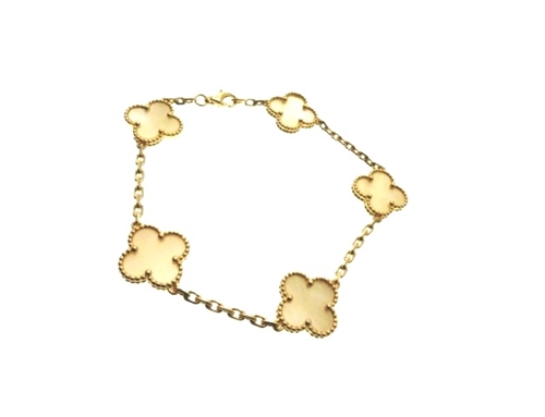 Van Cleef Arpels ヴァンクリーフ アーペル ブレスレット ヴンテージアルハンブラブレスレット イエローゴールド 白蝶貝 11 6g 430 の購入なら 質 の大黒屋 公式