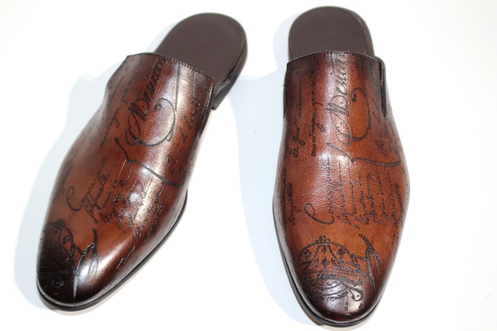 Berluti ベルルッティ サイラス オマーン レザー サマーシューズ スリッパ メンズ9 約27 27 5cm ブラウン レザー カリグラフィ 定価 165 000 0 の購入なら 質 の大黒屋 公式