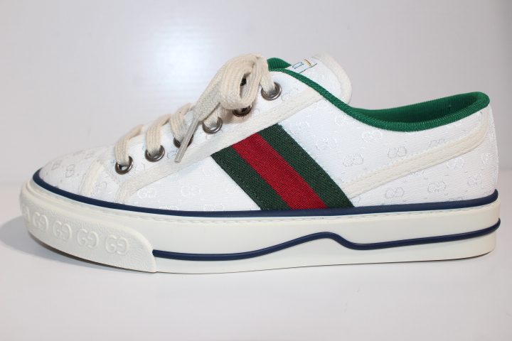 Gucci グッチ ローカットスニーカー グッチテニス1977 99w90 9085 レディース34ハーフ 約21 5cm ホワイト キャンバス インターロッキングg 年 定価 500 の購入なら 質 の大黒屋 公式