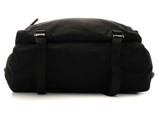 Prada プラダ ショルダーバッグ ブラック ナイロン メンズ 431 の購入なら 質 の大黒屋 公式