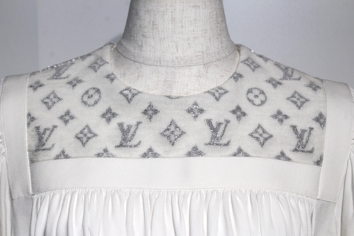 Louis Vuitton ルイヴィトン ワンピース フルイドドレスウィズエンブロイダリープラストロン 1a612j レディース34 ホワイト アセテート モノグラム スパンコール 年 定価 458 700 0 の購入なら 質 の大黒屋 公式