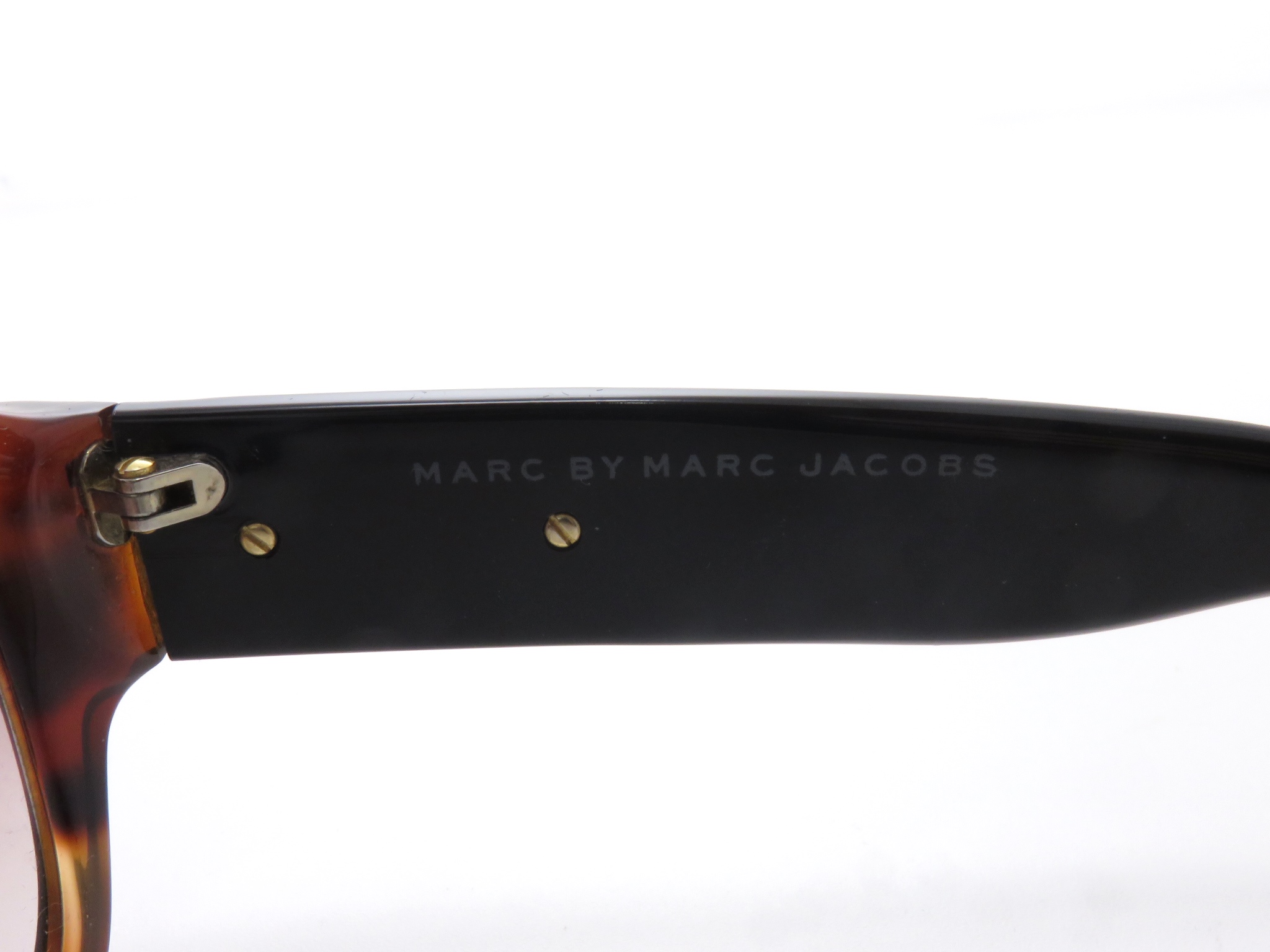 Marc By Marc Jacobs マークバイジェイコブス サングラス ブラウン プラスチック Mmj076 N S 431 の購入なら 質 の大黒屋 公式