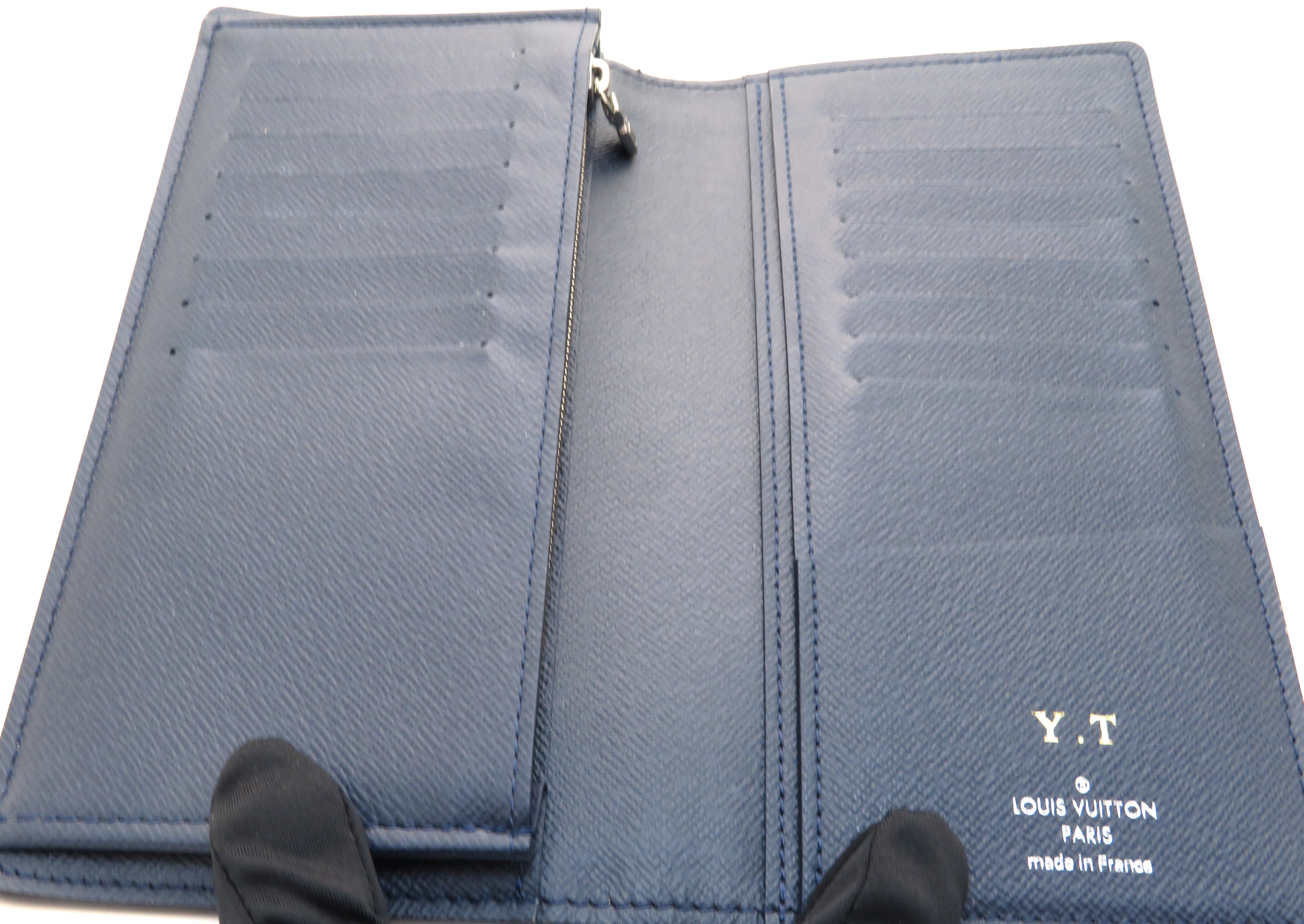 Louis Vuitton ルイヴィトン ポルトフォイユ ブラザ M エピ ブルーマリーヌ イニシャル刻印y T 5 の購入なら 質 の大黒屋 公式