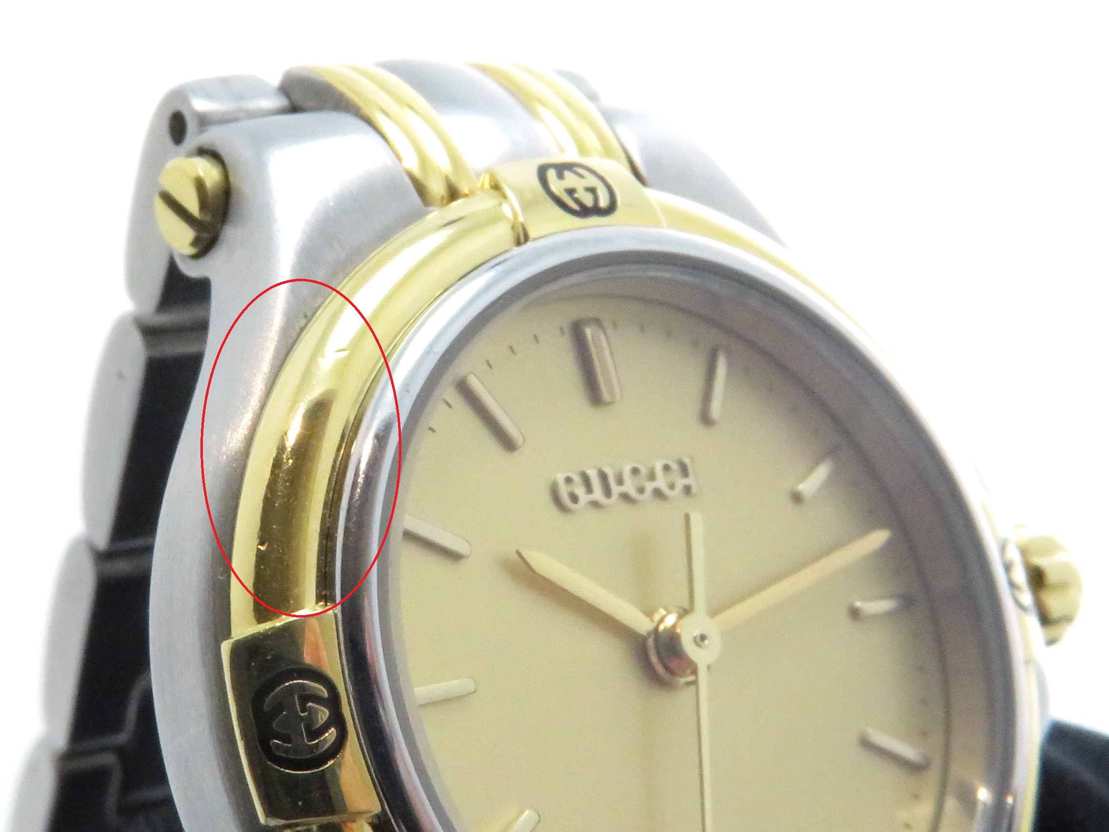 グッチ デイト ゴールド文字盤 クォーツ 腕時計 9040M シルバー メンズ
