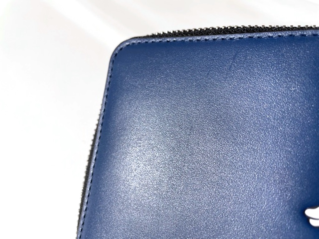 Coach コーチ ラウンドコンパクト財布 ディズニー101わんちゃんコラボモデル ブルー カーフ 472 Ahの購入なら 質 の大黒屋 公式