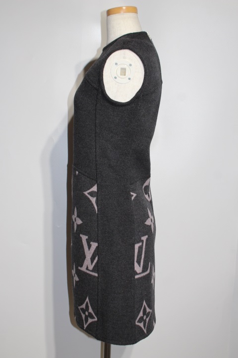 Louis Vuitton ルイヴィトン ワンピース ノースリーブワンピース レディース34 約xsサイズ グレー ウール シルク モノグラム 1alc 年 0 の購入なら 質 の大黒屋 公式