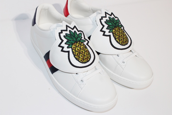 Gucci グッチ スニーカー レディース34ハーフ 約21 5cm ホワイト ネイビ レッド パイナップル レザー 0 の購入なら 質 の大黒屋 公式