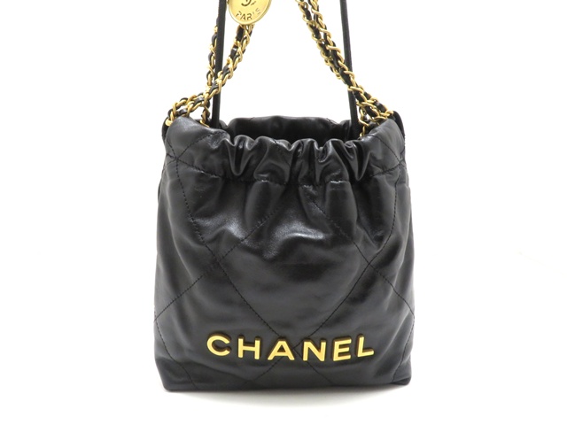 CHANEL ブラックレザーショルダーバッグ CHANEL Pre-Owned 2014 Jumbo Double Flap Shoulder Bag | Black