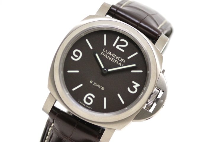 Panerai パネライ ルミノール ベース 8days Pam U番 メンズ チタニオ 革ベルト シースルーバック 手巻時計 0 の購入なら 質 の大黒屋 公式