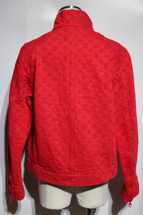Louis Vuitton ルイ ヴィトン Lv ブルゾン モノグラムソフト デニム ジャケット メンズ 48 コットン レッド Hha70wqmf 19年 0 の購入なら 質 の大黒屋 公式