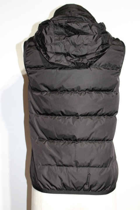 Gucci グッチ ベスト レディース36 ブラック ダウン ナイロン 0 の購入なら 質 の大黒屋 公式