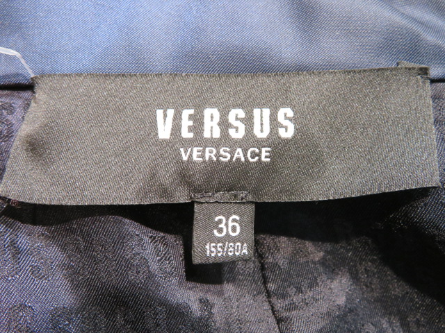 Versus Versace ベルサス ベルサーチ ブルゾン レディース 36 ネイビー ナイロン 432 の購入なら 質 の大黒屋 公式