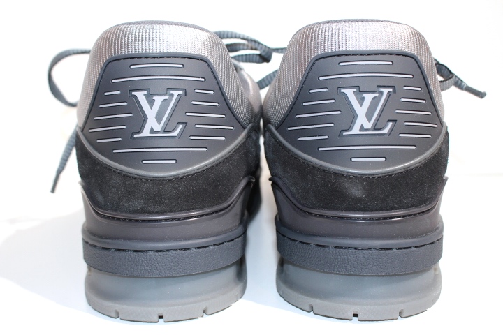 Louis Vuitton ルイヴィトン スニーカー メンズ10 グレー ファブリック 432 の購入なら 質 の大黒屋 公式