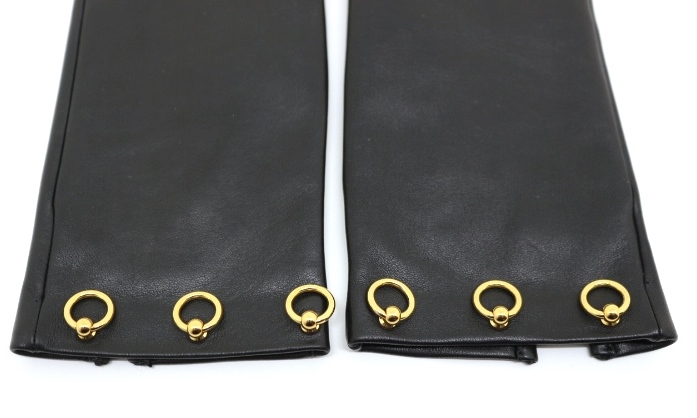 Hermes エルメス 衣料品 手袋 ブラック ゴールド金具 レディース 7号 ラムスキン シルク 箱付き 0 の購入なら 質 の大黒屋 公式