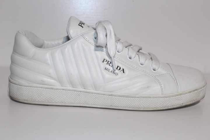 Prada プラダ スニーカー レディース37 約24cm ホワイト レザー 0 の購入なら 質 の大黒屋 公式