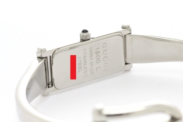 Gucci グッチ 時計 クオーツ 1500l Ss ステンレス ベージュ クオーツ レディース バングルウォッチ 473 の購入なら 質 の大黒屋 公式